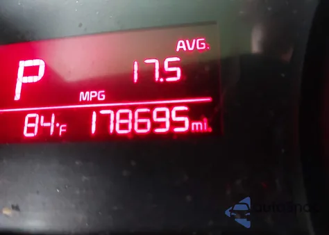 2016 Kia Sedona Lx из США, поврежденный, VIN KNDMB5C10G6091923